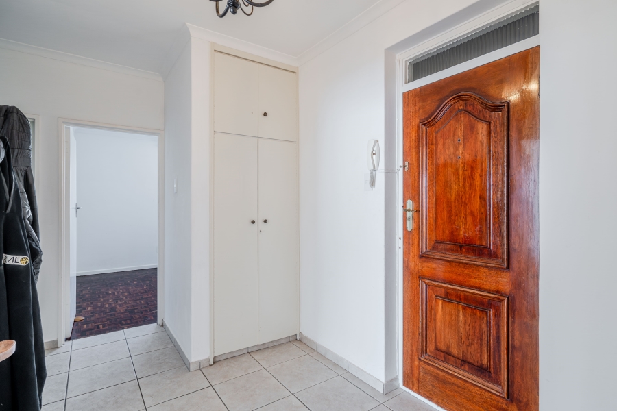 2 Bedroom Property for Sale in Mouille Point Western Cape
